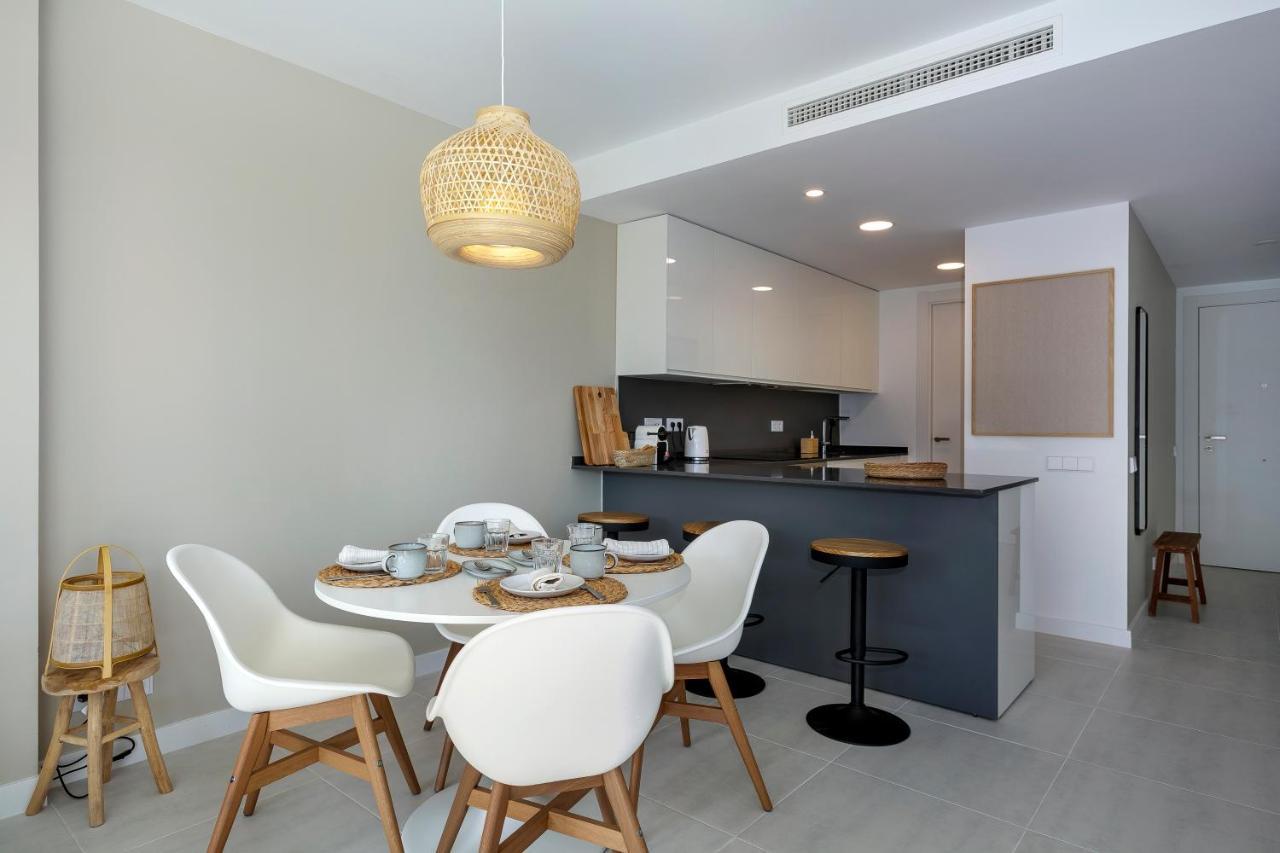 Apartment Modern & Brilliant 2 Bedroom Vanian Gardens Rdr283