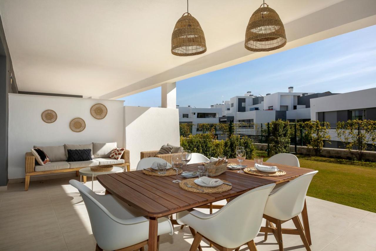Modern & Brilliant 2 Bedroom Vanian Gardens Rdr283 *