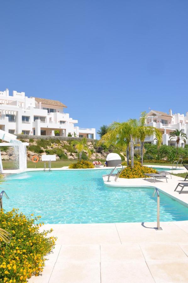 Alcazaba Lagoon 2221