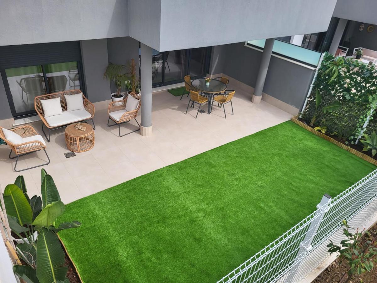 Apartamento De 1 Con Piscina Y Gimnasio Comunitarios Estepona