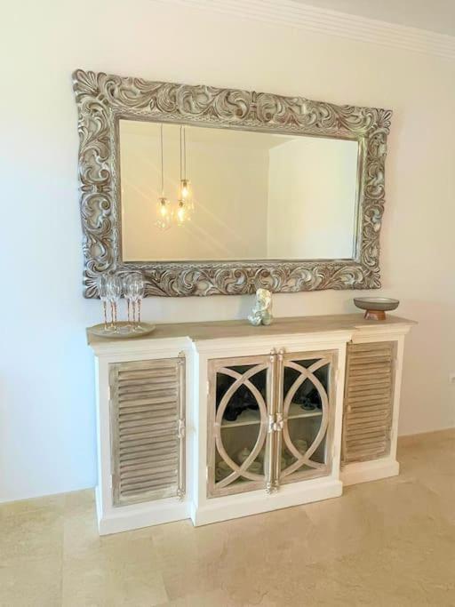 Breathtaking Apartment, Paradise Palm View Marbella Apartment Estepona