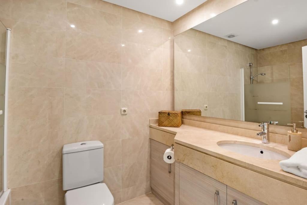 Alcazaba Lagoon Family By Costarentals - Ref M14 * Estepona