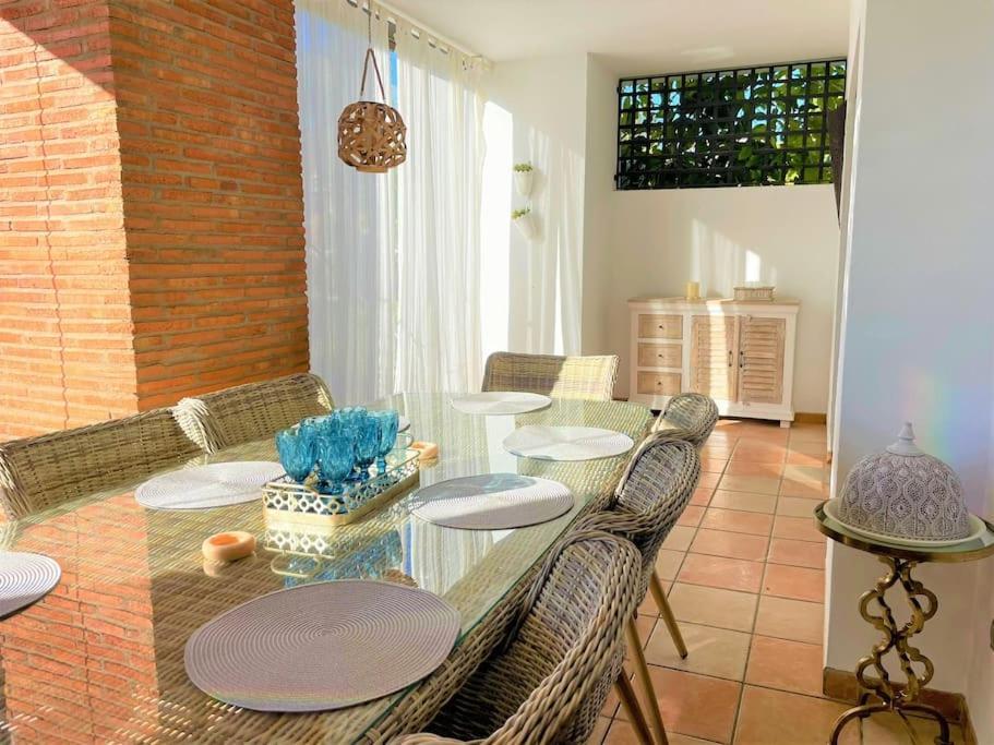 Breathtaking Apartment, Paradise Palm View Marbella Apartment