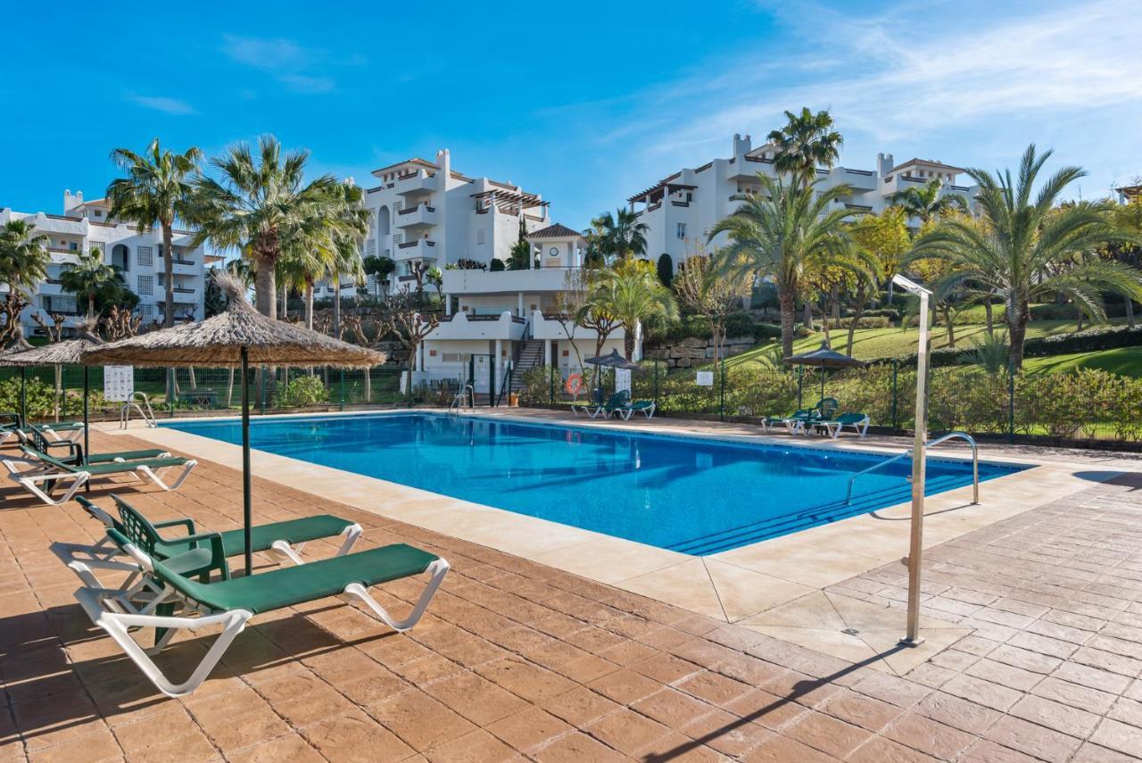 Apartment With Terrace And Pool By Costarentals - Ref M16 Estepona