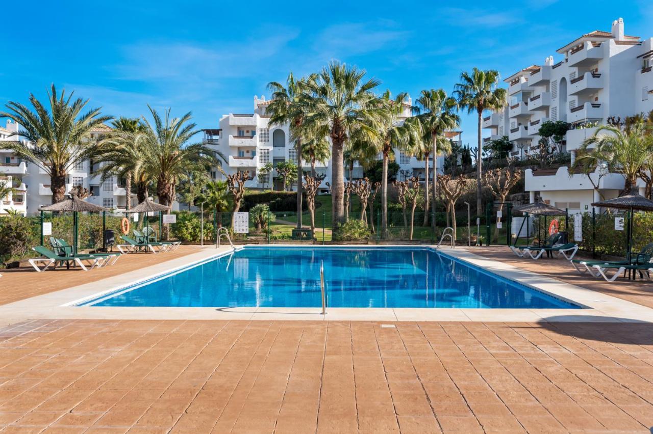 Apartment With Terrace And Pool By Costarentals - Ref M16