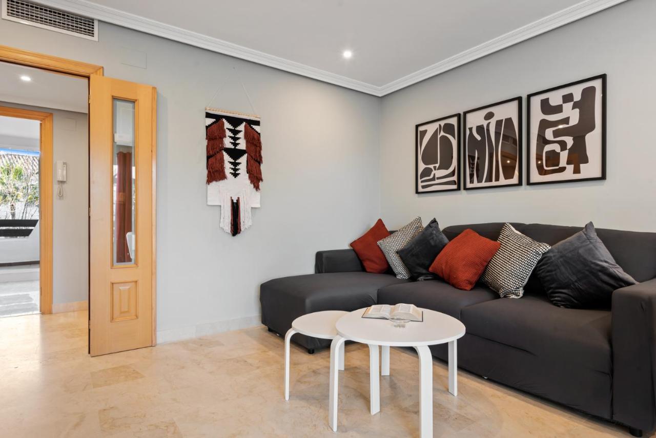 With Terrace And Pool By Costarentals - Ref M16 Apartment Estepona