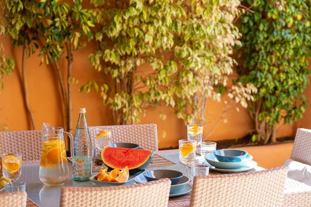 Apartamento First Line Beach Complex Estepona
