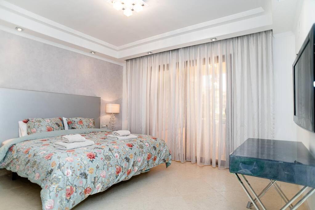 First Line Beach Complex Apartamento