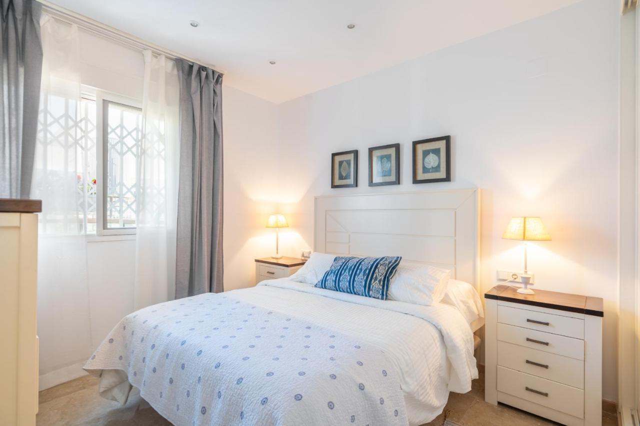 Atico 2 Terrazas Junto Al Mar By Rent Me * Estepona