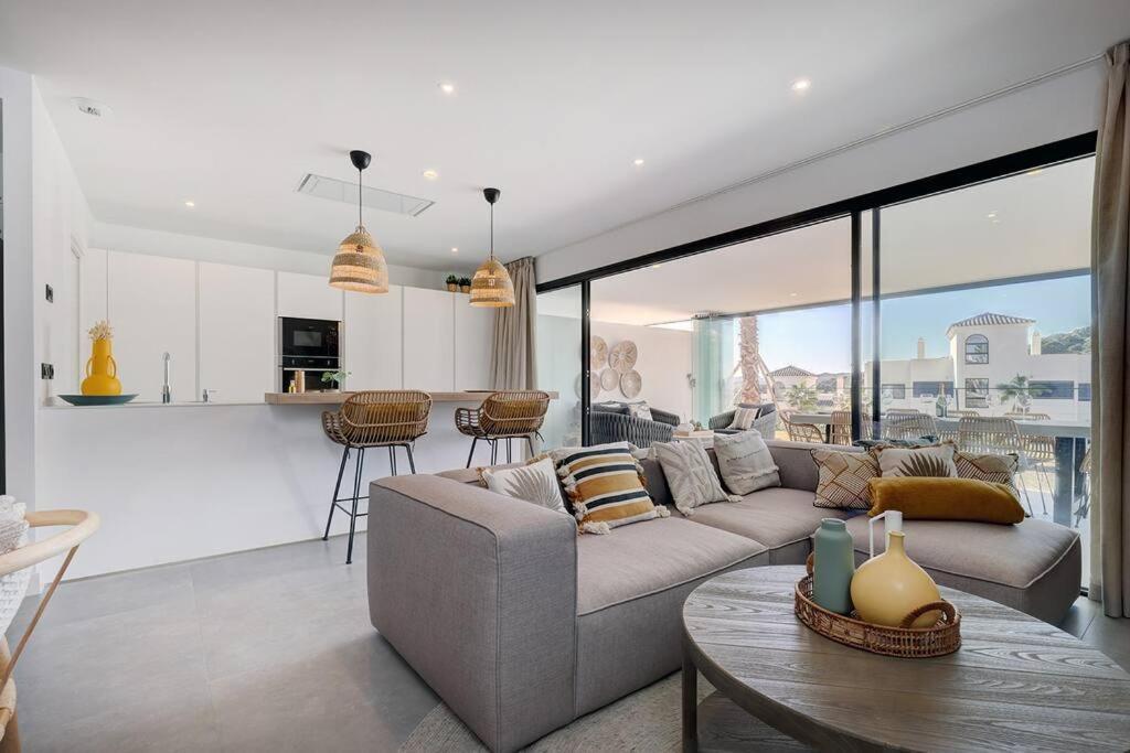 3 Bedroom Ground Floor @ Hills!