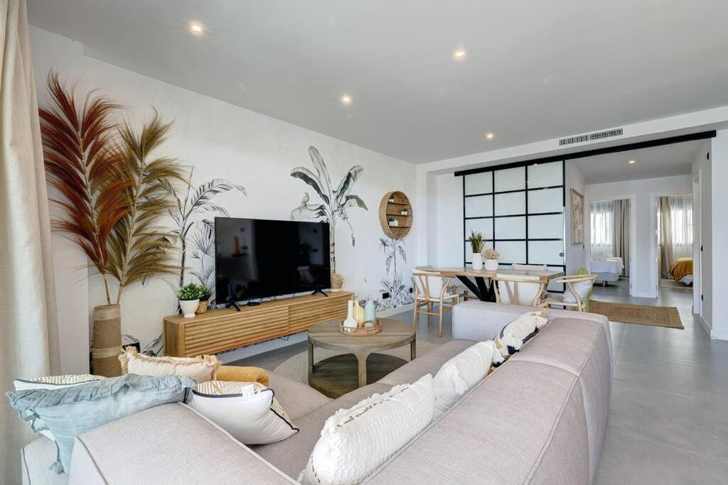 3 Bedroom Ground Floor @ Hills! * Estepona