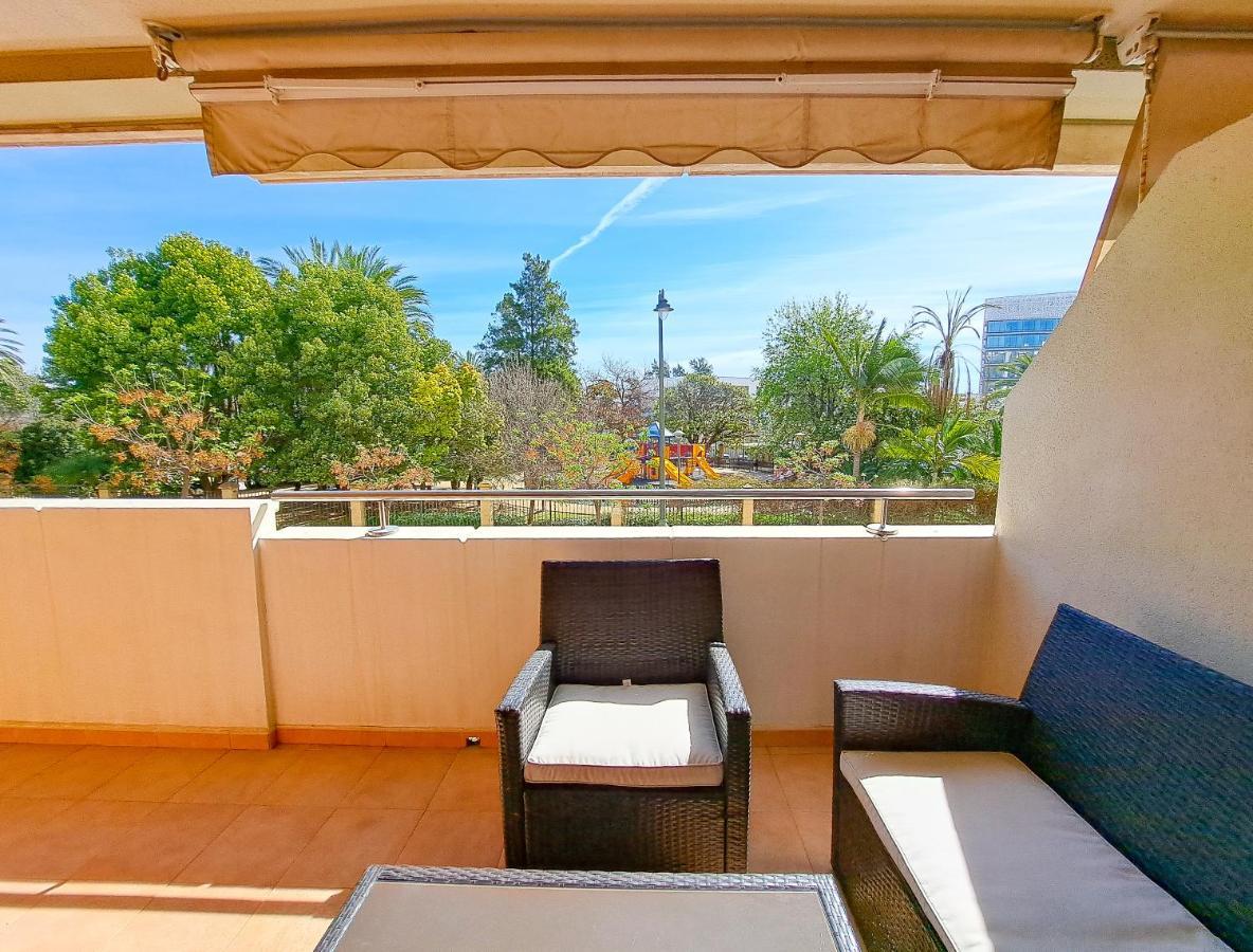 Great Location, Town Apartment *