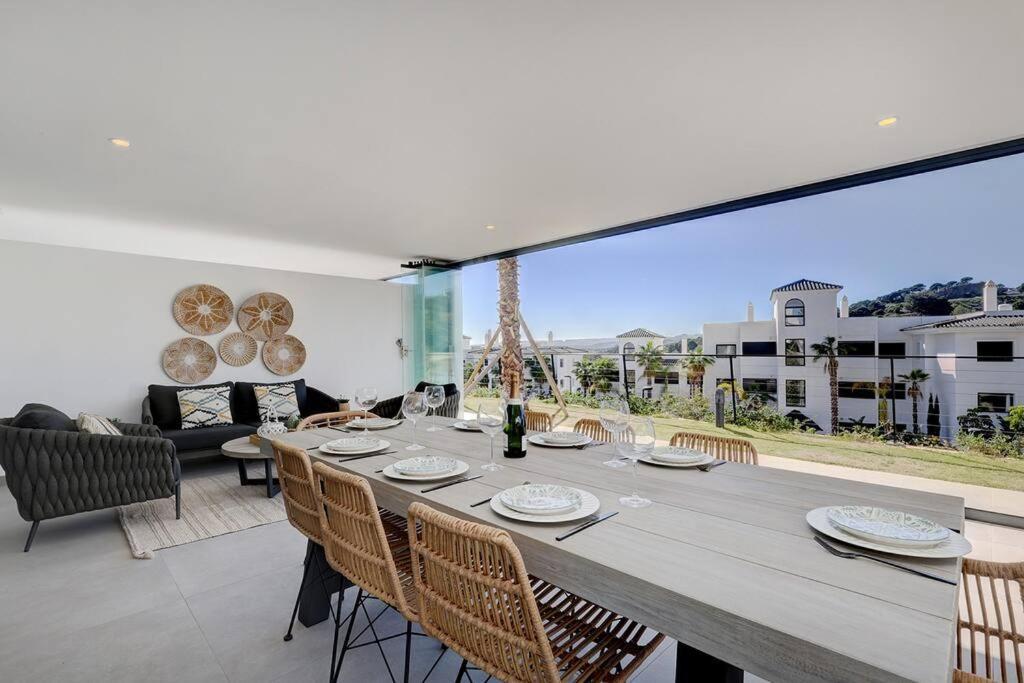 3 Bedroom Ground Floor @ Hills! * Estepona