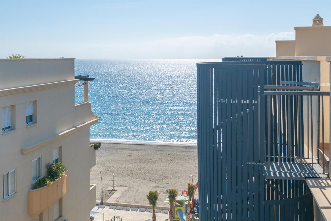 Atico 2 Terrazas Junto Al Mar By Rent Me