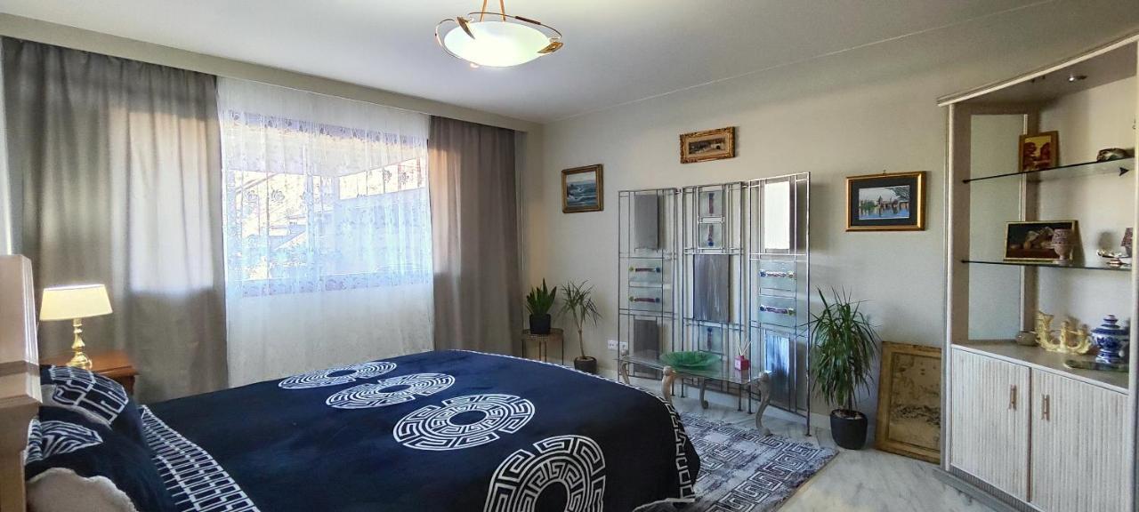 Gorgeous 3 Bedrooms In Natural Reserve Park! *