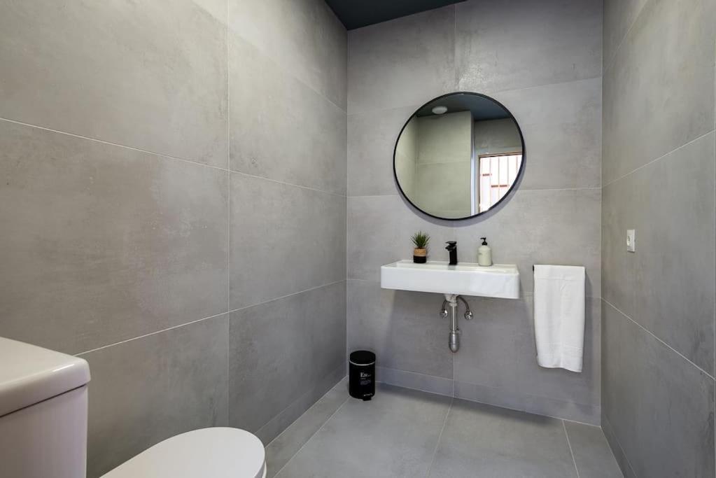 Villa Casa Innes: Entire 5 Bed Modern Villa. Pool. Valle Romano *
