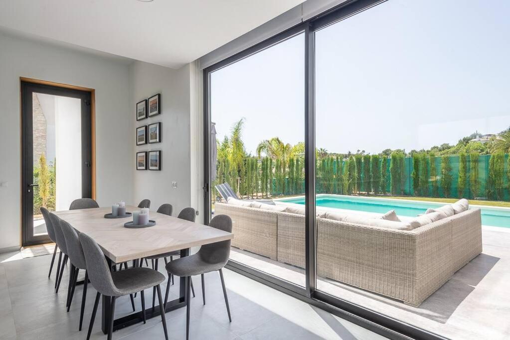 Casa Innes: Entire 5 Bed Modern Villa. Pool. Valle Romano