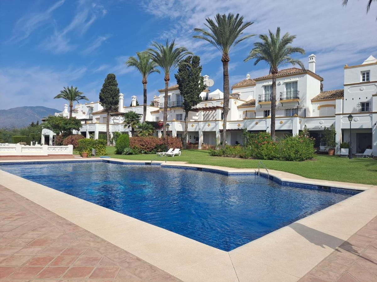 Noctua Lovely 4 Bedroom House And Pool Holiday home