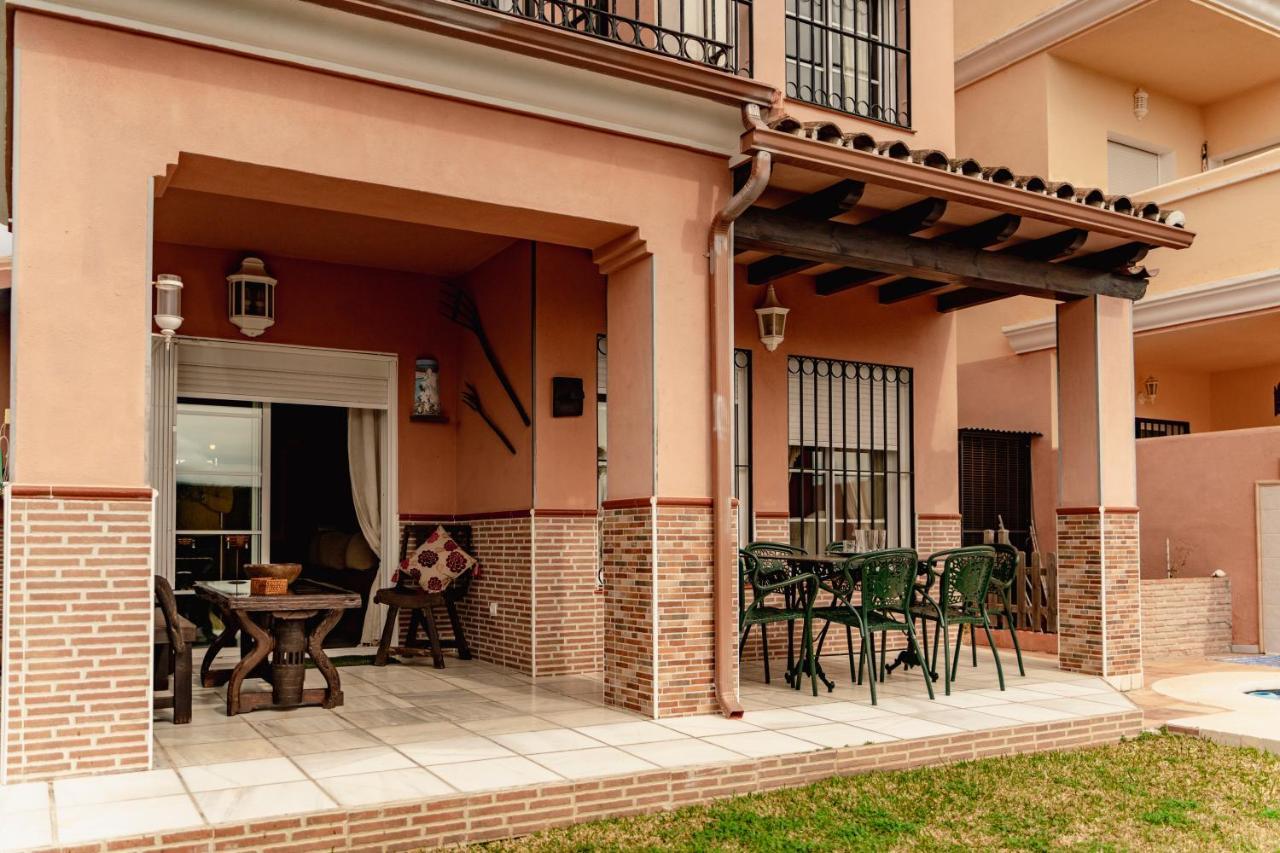 Villa Estilo Mediterranea Con Piscina, Jardin, Bbq Y Jacuzzi - Bel Air Real