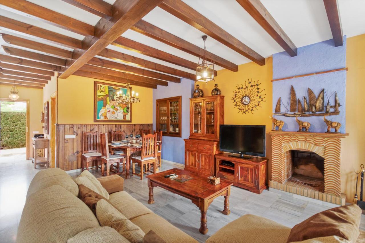 Villa Estilo Mediterranea Con Piscina, Jardin, Bbq Y Jacuzzi - Bel Air Real *