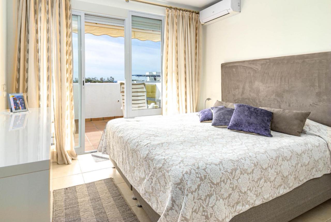 Andalusian Elegance In El Paraiso With 360 Views Over Sea And Mountains Apartment Estepona
