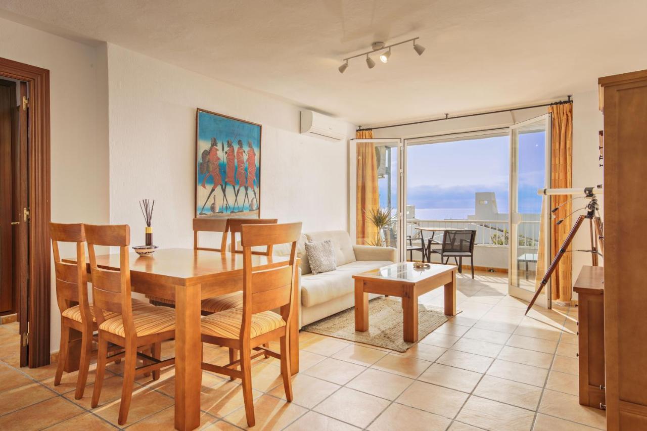 Sunny Apartment