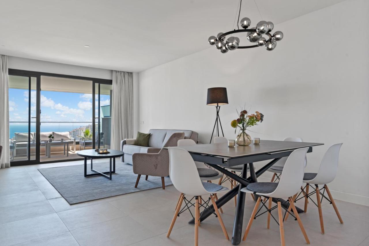Seaview With Heated Pool By Costarentals - Ref M21 Apartment Estepona