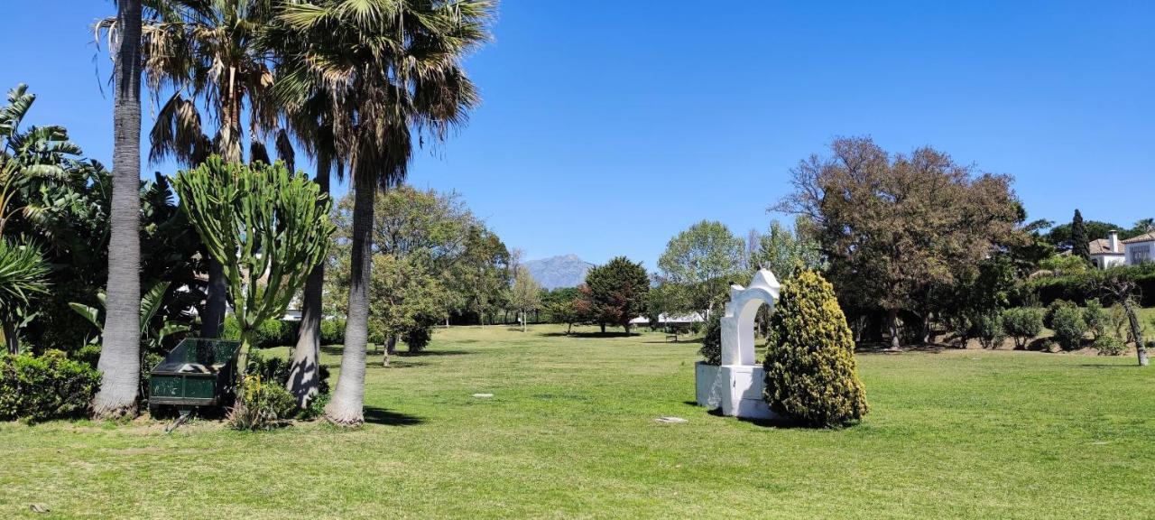 Appartement Con Jardin Y Piscina En Playa Estepona