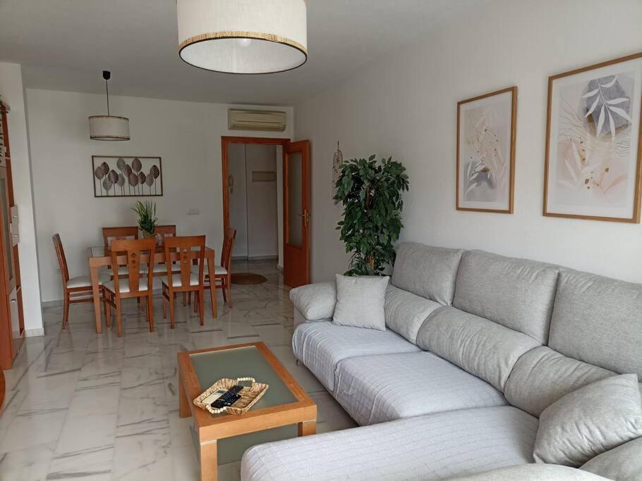 Apartamento Ideal En Estepona. Estepona