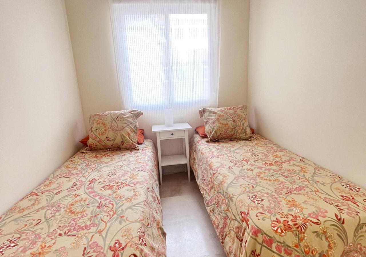 Primera Linea By Isa Apartamento Estepona