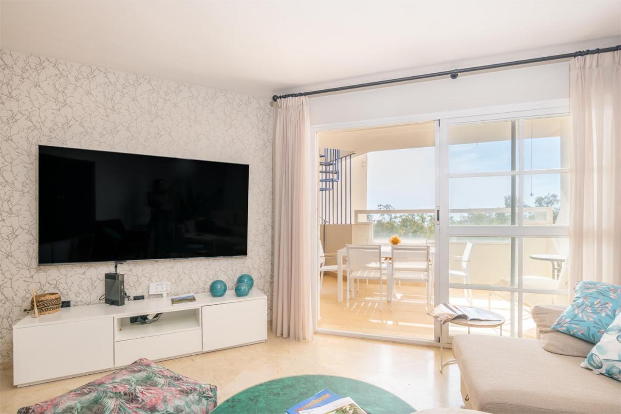 Apartment Con Piscina, Golf Y Solarium By Rent Me Estepona