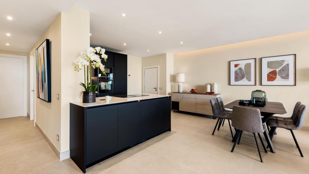 Frontline Luxury 10 Mins From Puerto Banus Rdr303 Appartement