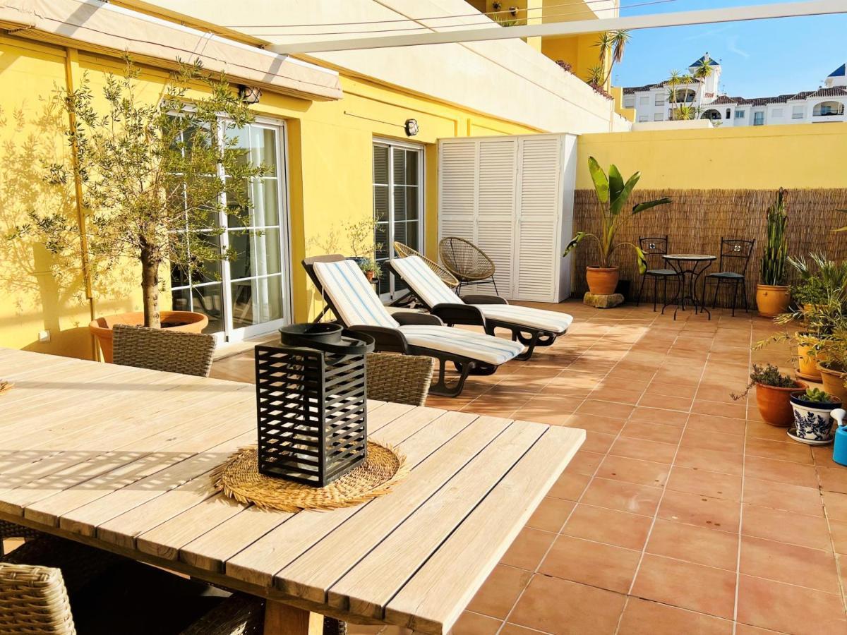 Puerto Alto 6-3 With Stunning Sea-view Appartement Estepona