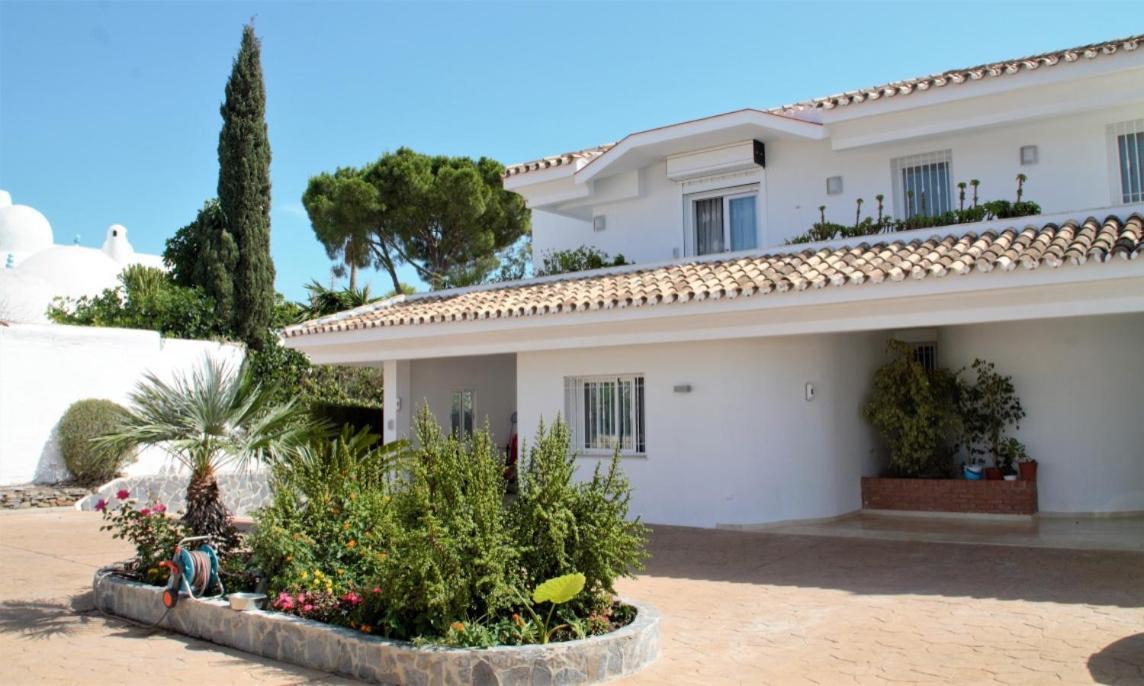 Marbella Sea View 10 Bedrooms Villa Estepona