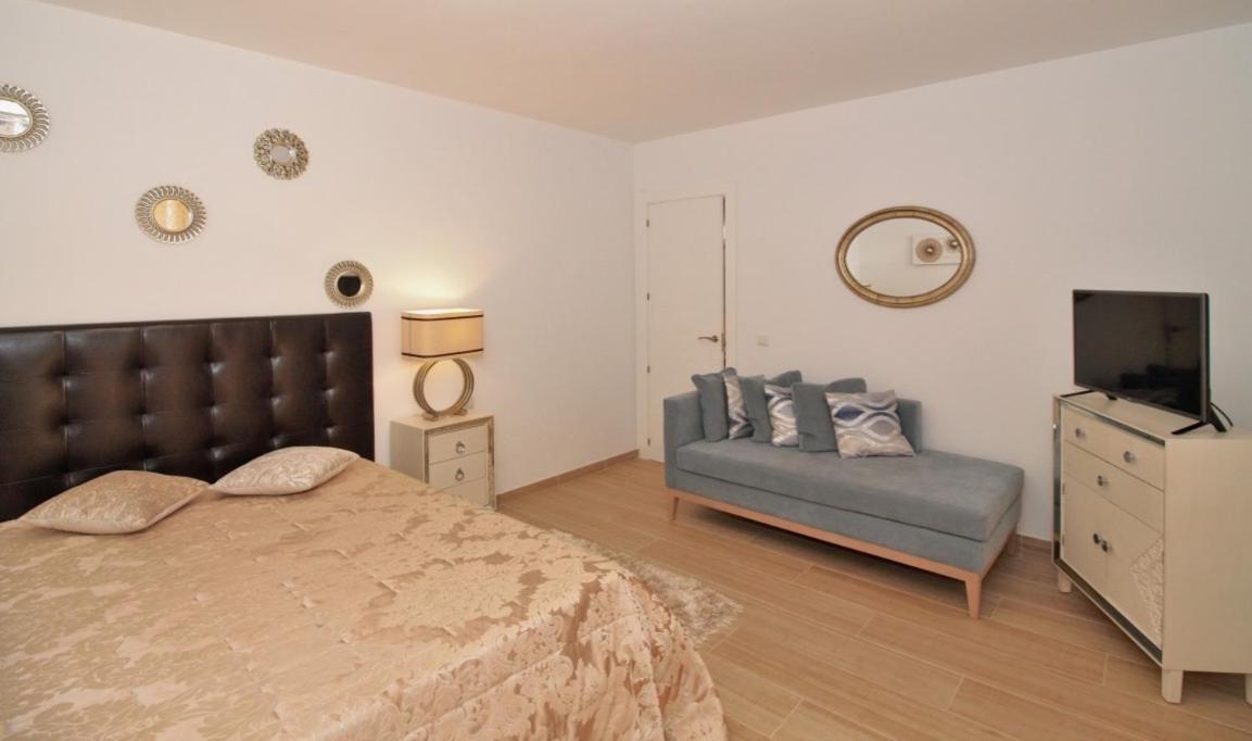 Marbella Sea View 10 Bedrooms Villa