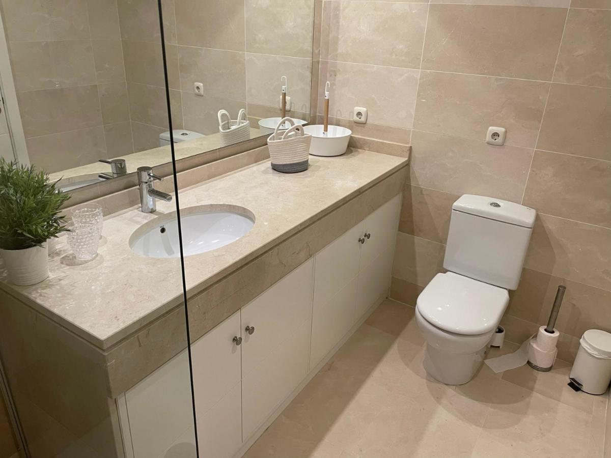 Apartment Stunning Modern 2 Bedroom - Alcazaba Lag *