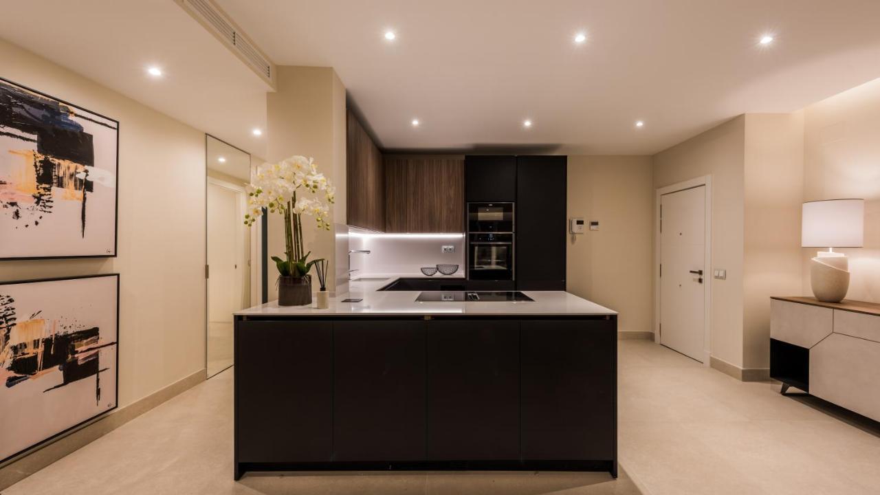Frontline Luxury 10 Mins From Puerto Banus Rdr303 * Estepona
