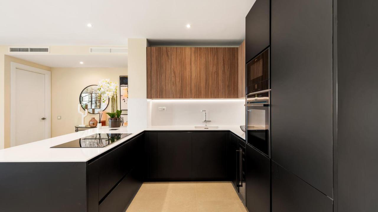Appartement Frontline Luxury 10 Mins From Puerto Banus Rdr303