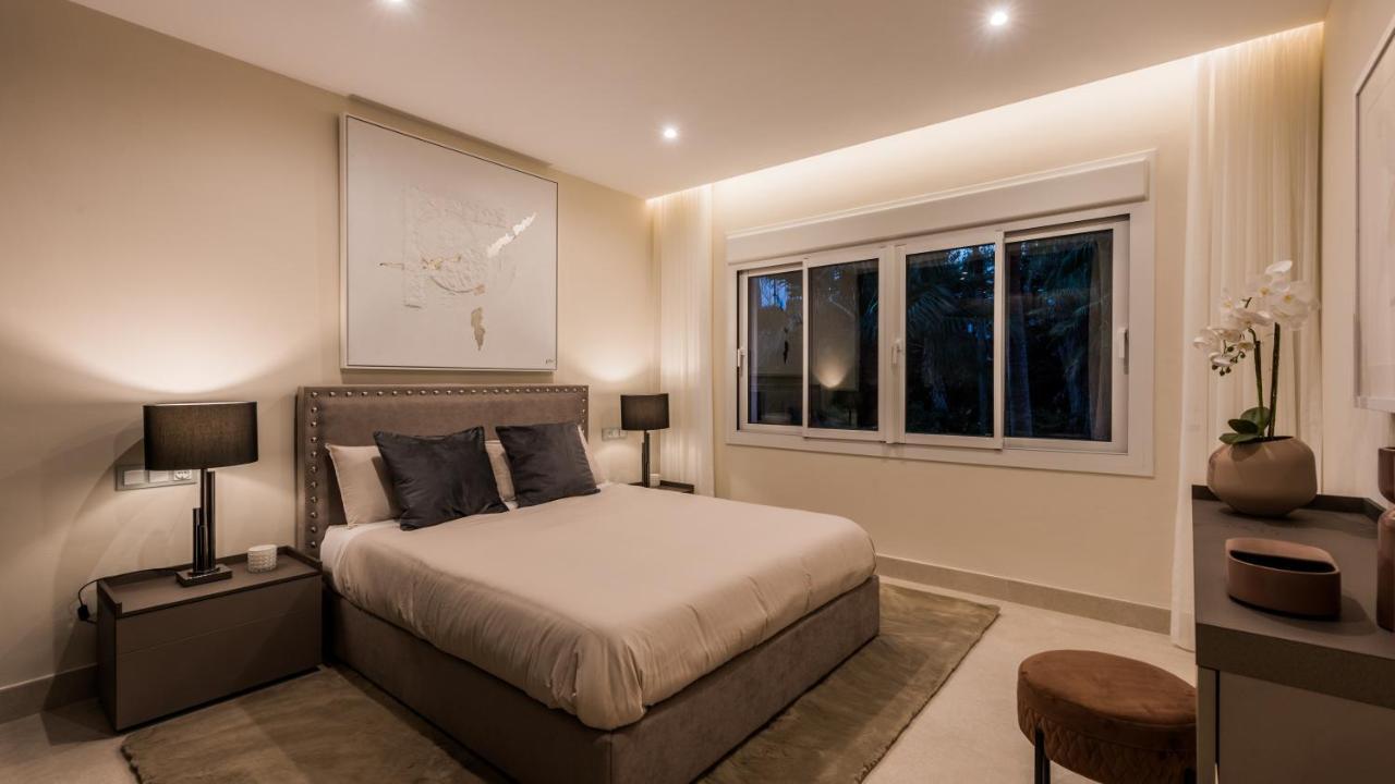 Frontline Luxury 10 Mins From Puerto Banus Rdr303 Estepona
