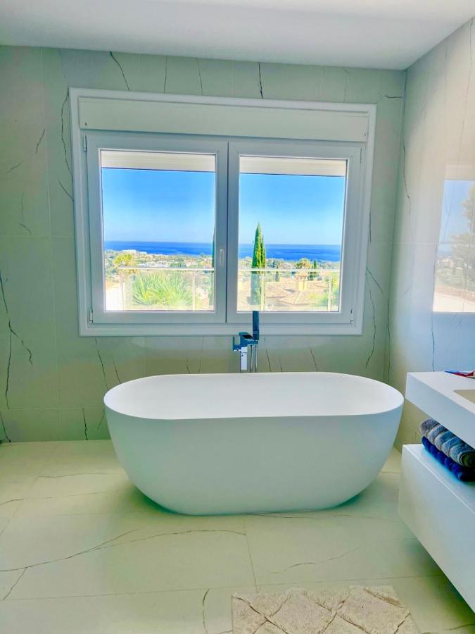 Villa Marbella Sea View 10 Bedrooms *