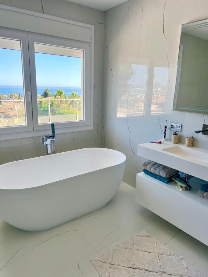 Marbella Sea View 10 Bedrooms Villa *