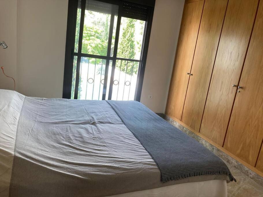 Apartamento Ruim Zonnig Met Groot Terras In Mooi Complex, Op 15' Te Voet Het Strand; Op 10' En Puerto Banus. *