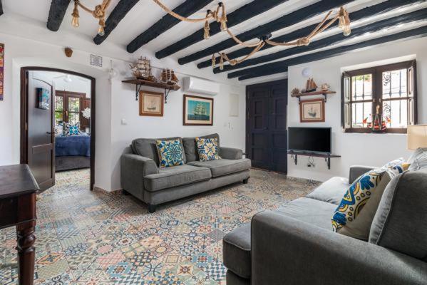 Casa Florestos - Duplex Gris Old Town Apartment Estepona