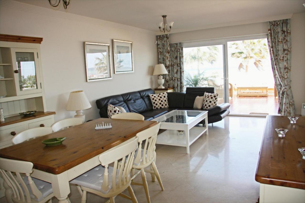Seaside Vista Terrace: Panoramic Costa Del Sol Retreat * Estepona