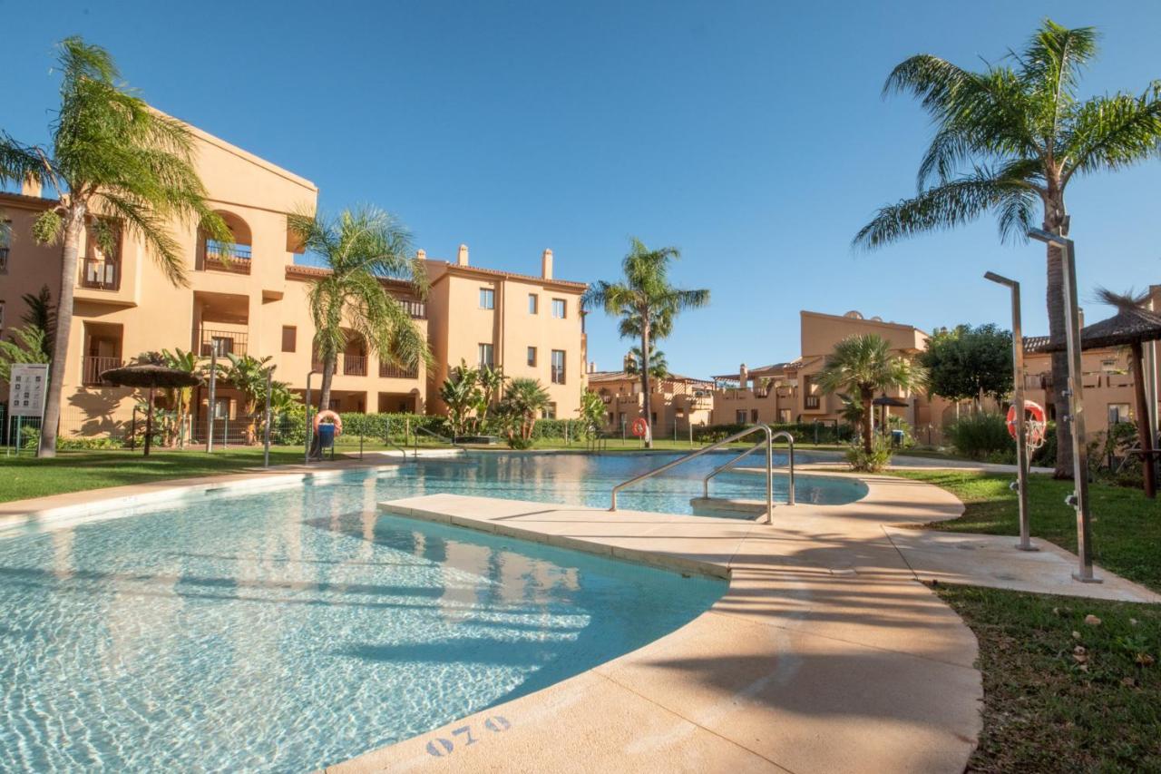 Beautiful In Benahavis, Marbella Apartment Estepona
