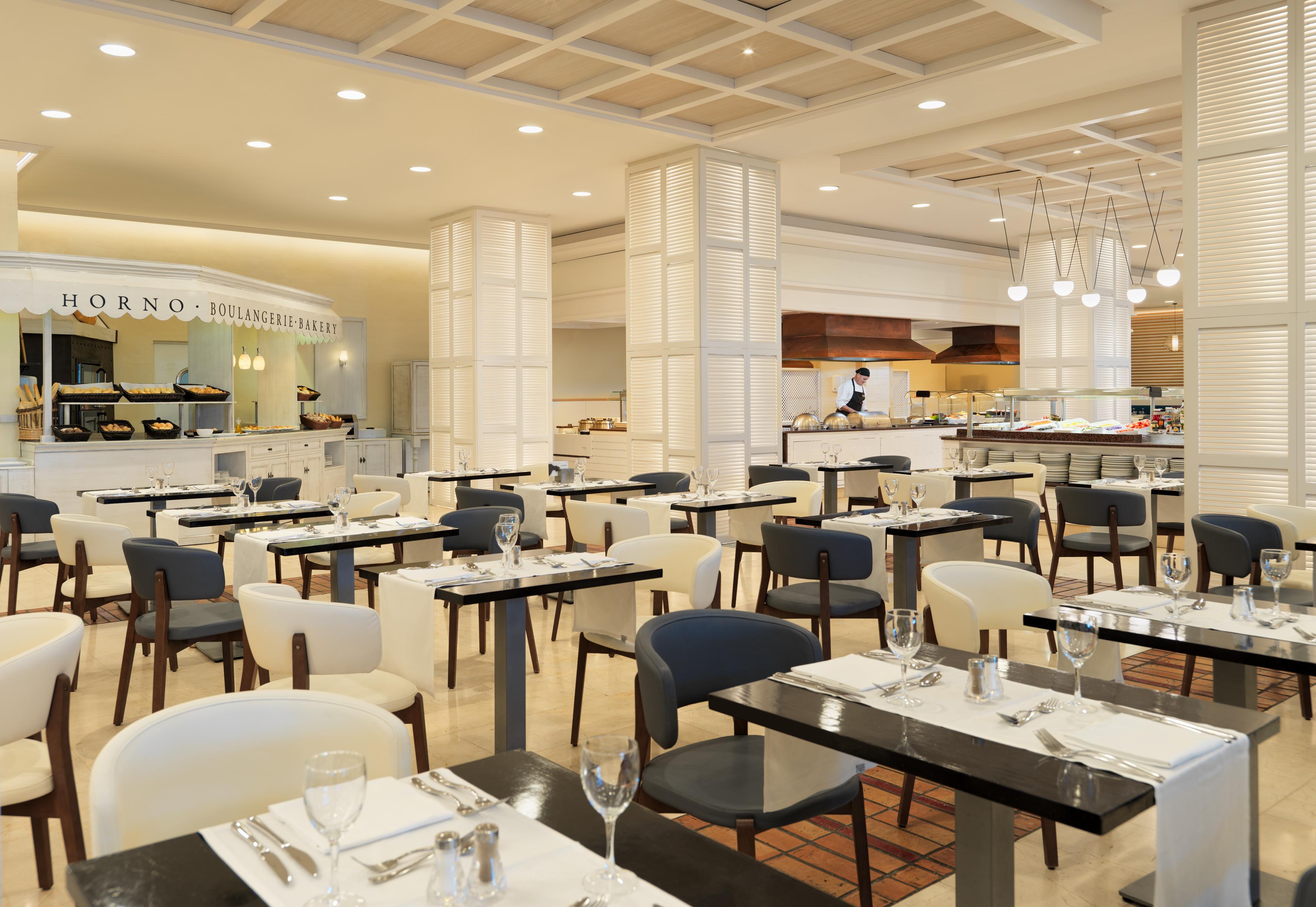 H10 Palace Hotel 4*