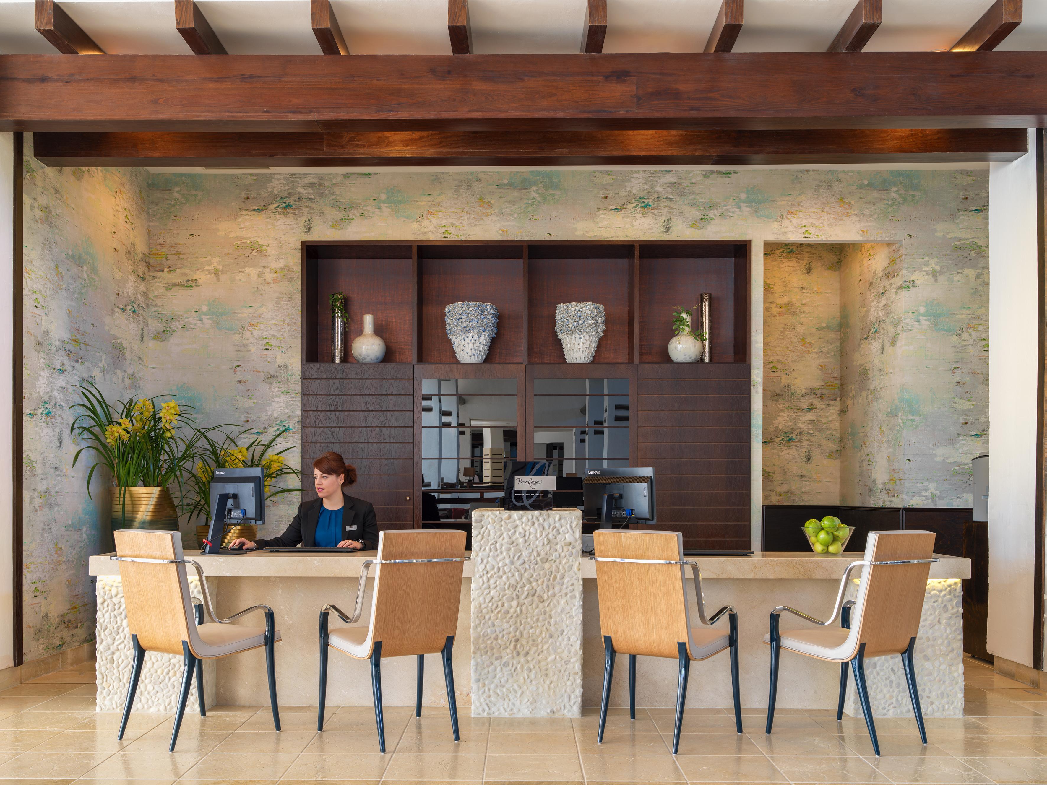 Hotel H10 Palace 4*