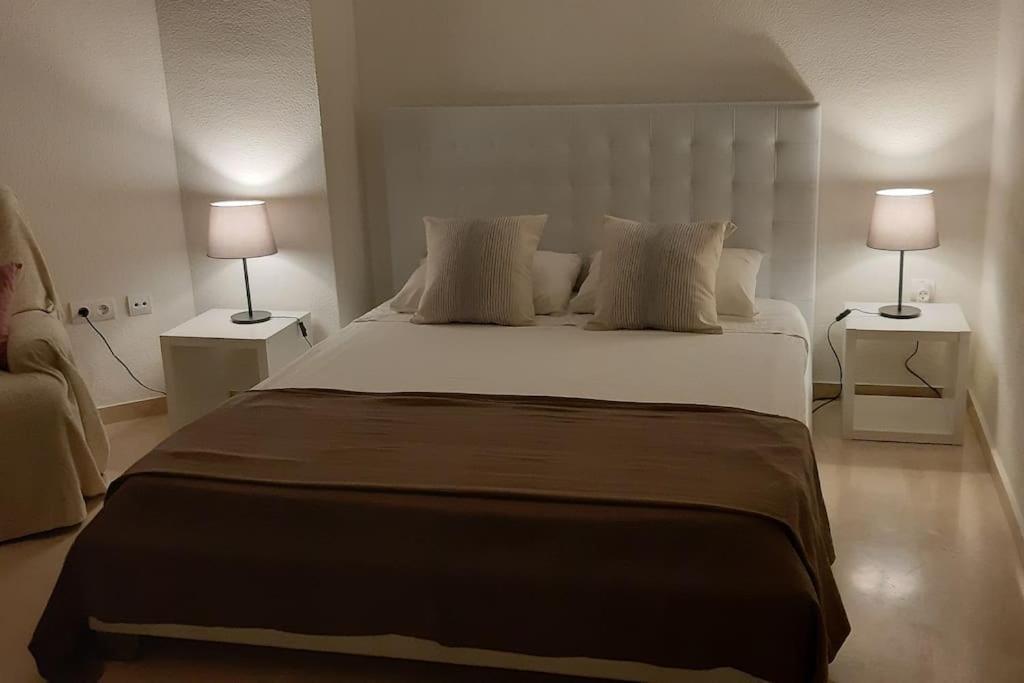 With 2 Big Bedrooms On + Terraces