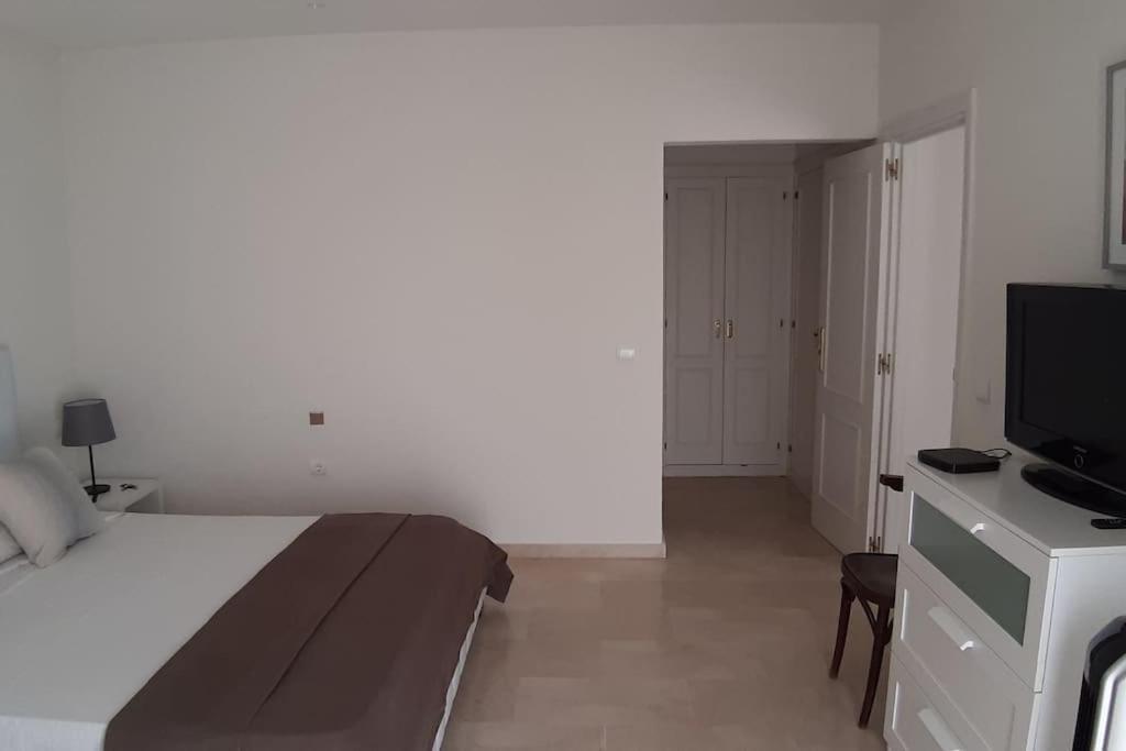 With 2 Big Bedrooms On + Terraces Apartment Estepona