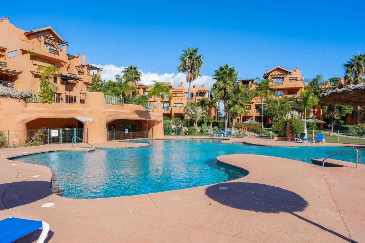 New Tropical Near Puerto Banus And Marbella Appartement Estepona